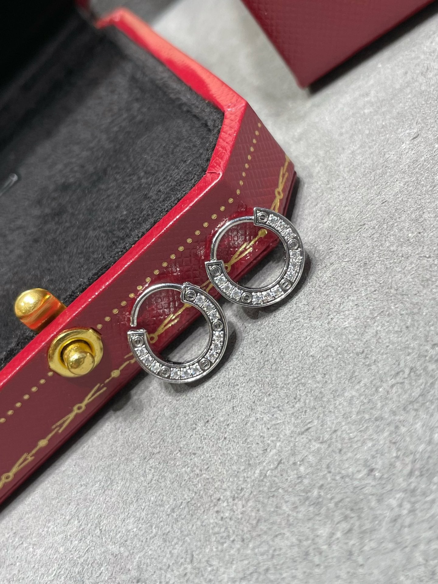 [Polaidi Jewelry]LOVE DIAMOND EARRINGS