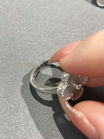 [Polaidi Jewelry]CLOVER SILVER MOP DIAMOND RING