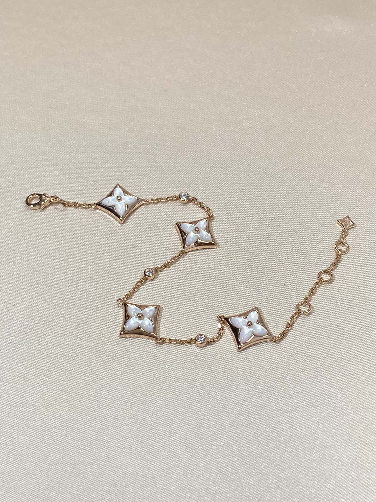 [Polaidi Jewelry]STAR 4 MOTIF MOP DIAMOND PINK GOLD BRACELET