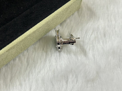 [：Polaidi Jewelry]クローバー ピーターサイト ミディアム スタッド ピアス