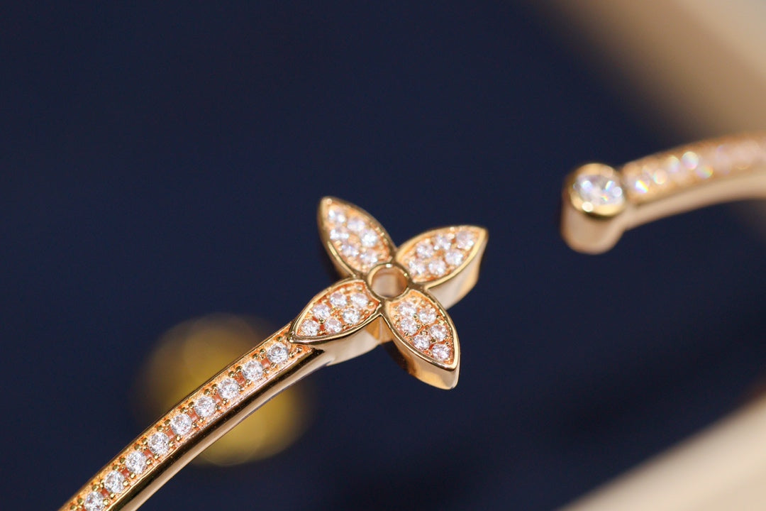 [：Polaidi Jewelry]IDYLLE PINK GOLD OPEN BRACELET DIAMOND PAVED