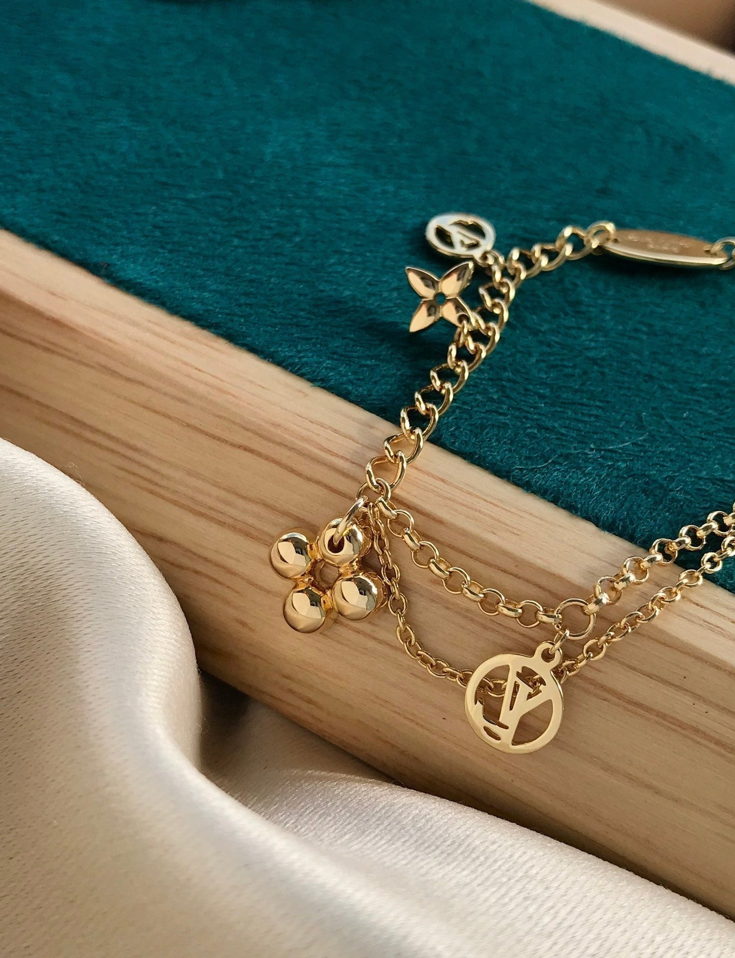 [Polaidi Jewelry]BLOOMING PINK GOLD MOP BRACELET