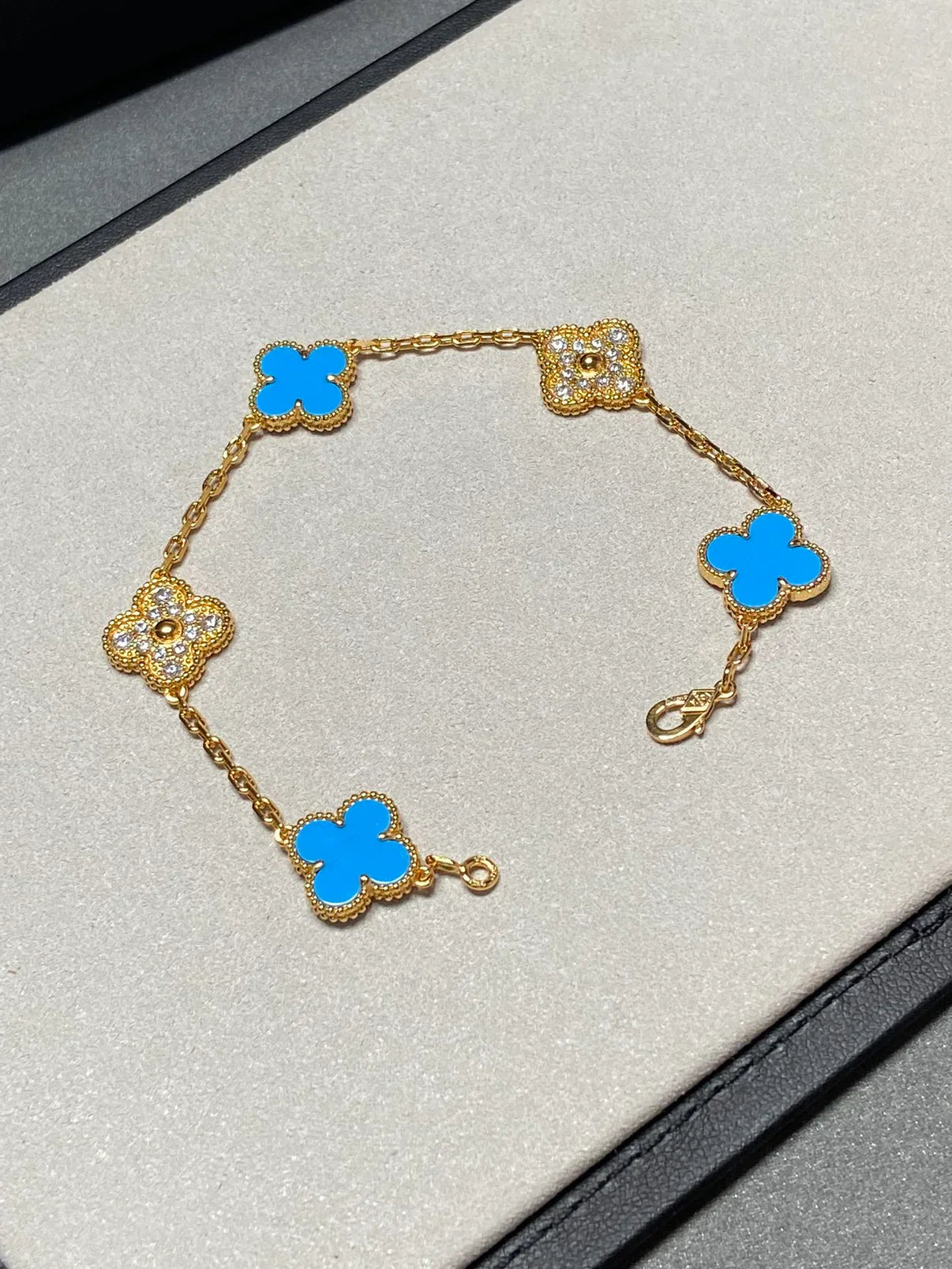 [Polaidi Jewelry] CLOVER 5 MOTIF BLUE AGATE BRACELET COLLECTION