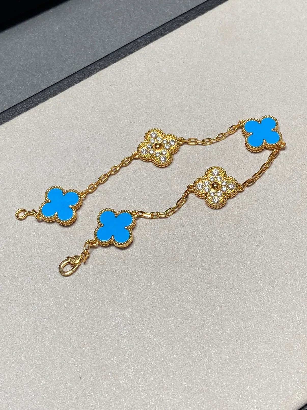 [Polaidi Jewelry] CLOVER 5 MOTIF BLUE AGATE BRACELET COLLECTION