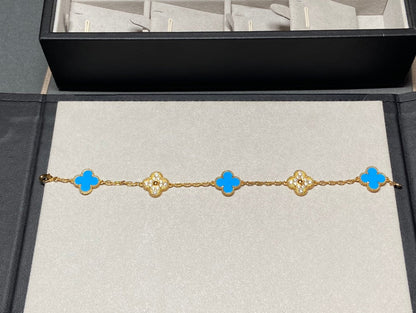 [：Polaidi Jewelry]クローバー 5モチーフ ブルーカルセドニー ダイヤモンド ゴールドブレスレット