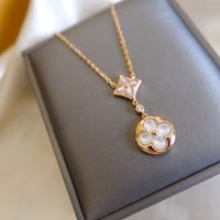 [Polaidi Jewelry ]STAR AND SUN WHITE MOP 2 MOTIF PINK GOLD NECKLACE
