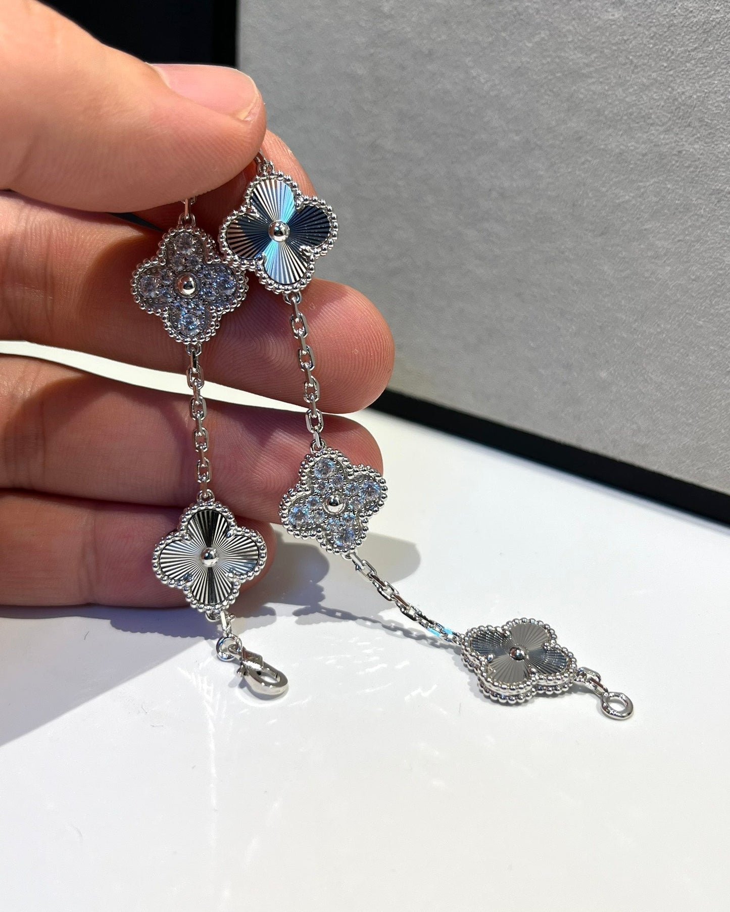 [Polaidi Jewelry] CLOVER 5 MOTIF LASER BRACELET COLLECTION