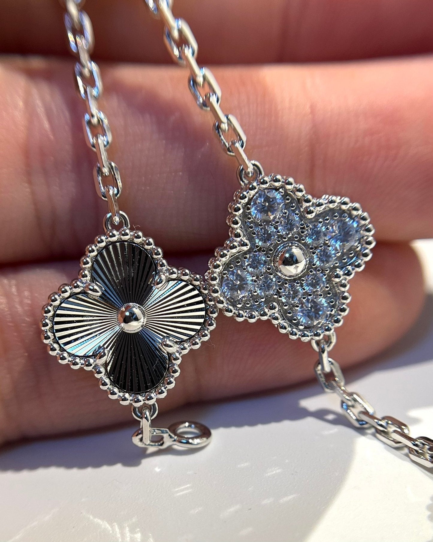 [：Polaidi Jewelry]CLOVER 5 MOTIF SILVER DIAMOND BRACELET