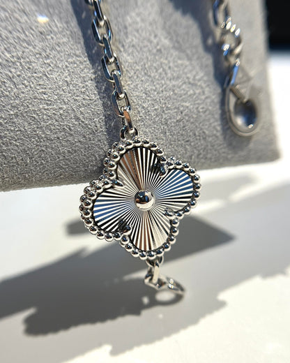 [：Polaidi Jewelry]CLOVER 5 MOTIF SILVER DIAMOND BRACELET