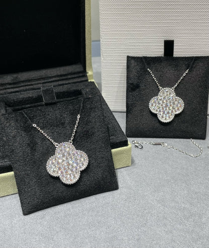 [：Polaidi Jewelry]CLOVER 25MM LARGE PENDANT DIAMOND PAVED SILVER NECKLACE