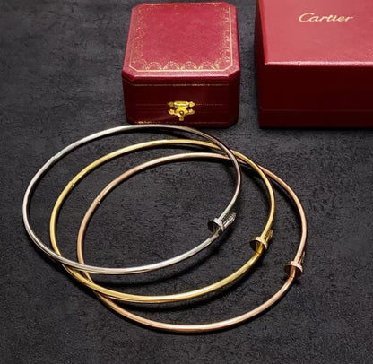 [：Polaidi Jewelry]ネイルダイヤモンドネックレス