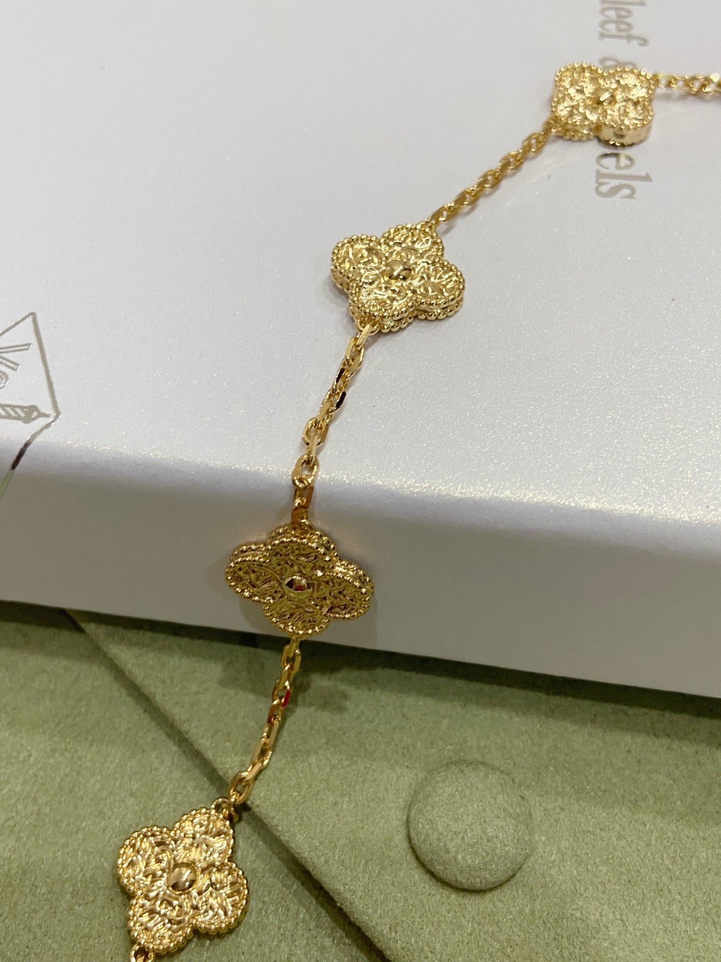 [Polaidi Jewelry]CLOVERS THE 10-MOTIFS NECKLACE