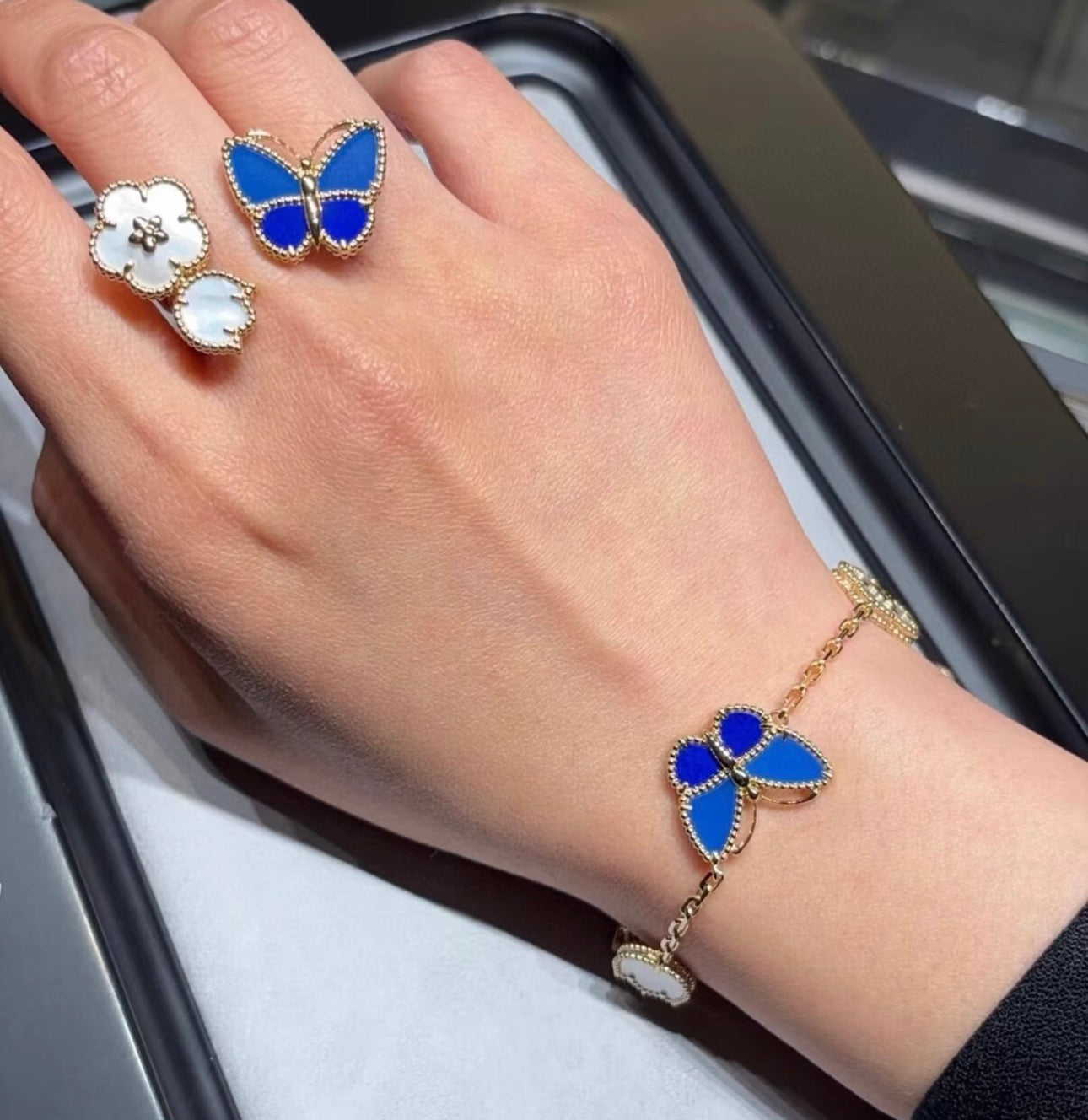 [Polaidi Jewelry]LUCKY SPRING BUTTERFLY 5 MOTIF BRACELET