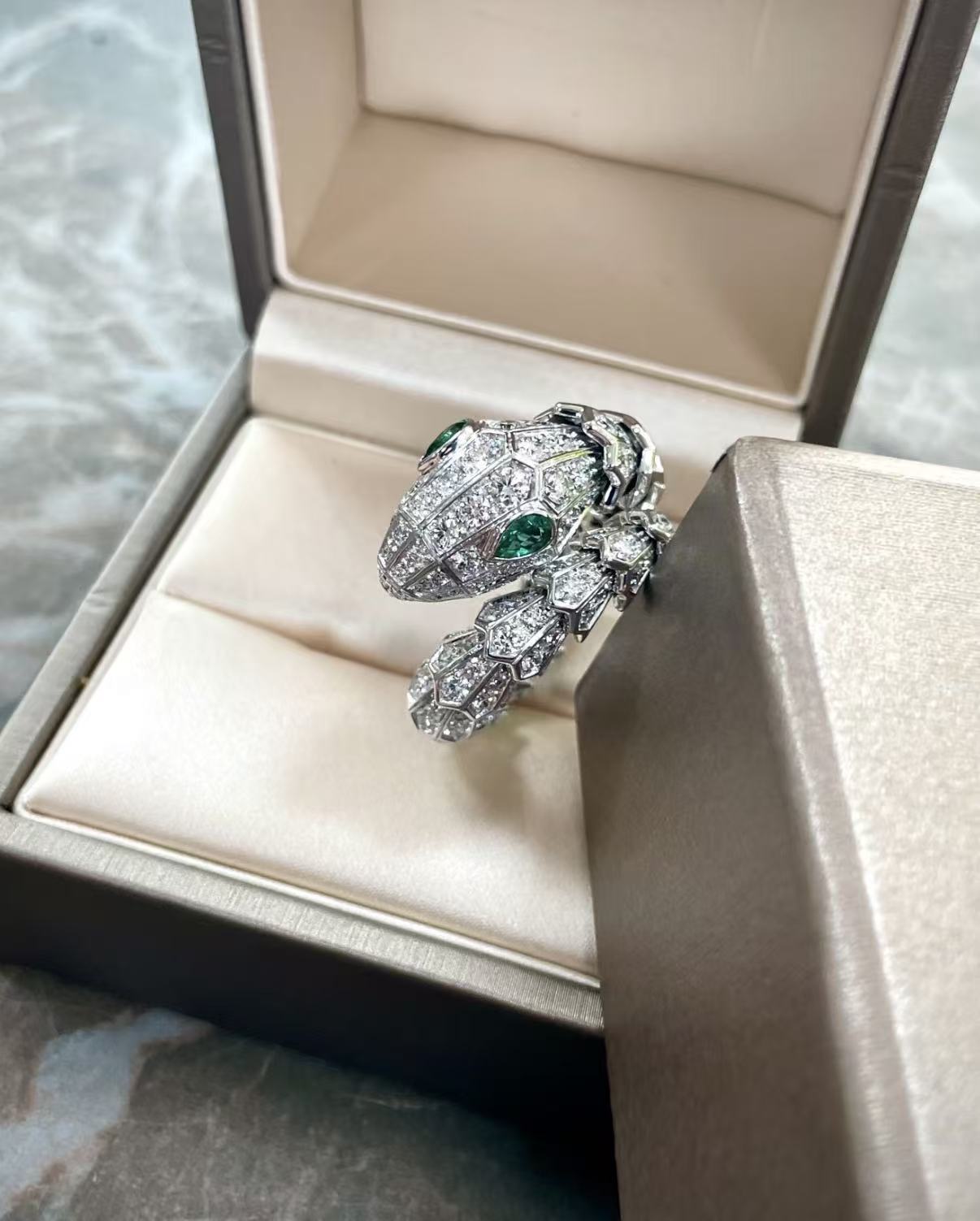 [Polaidi Jewelry]SERPENTI EMERALD SNAKE RING