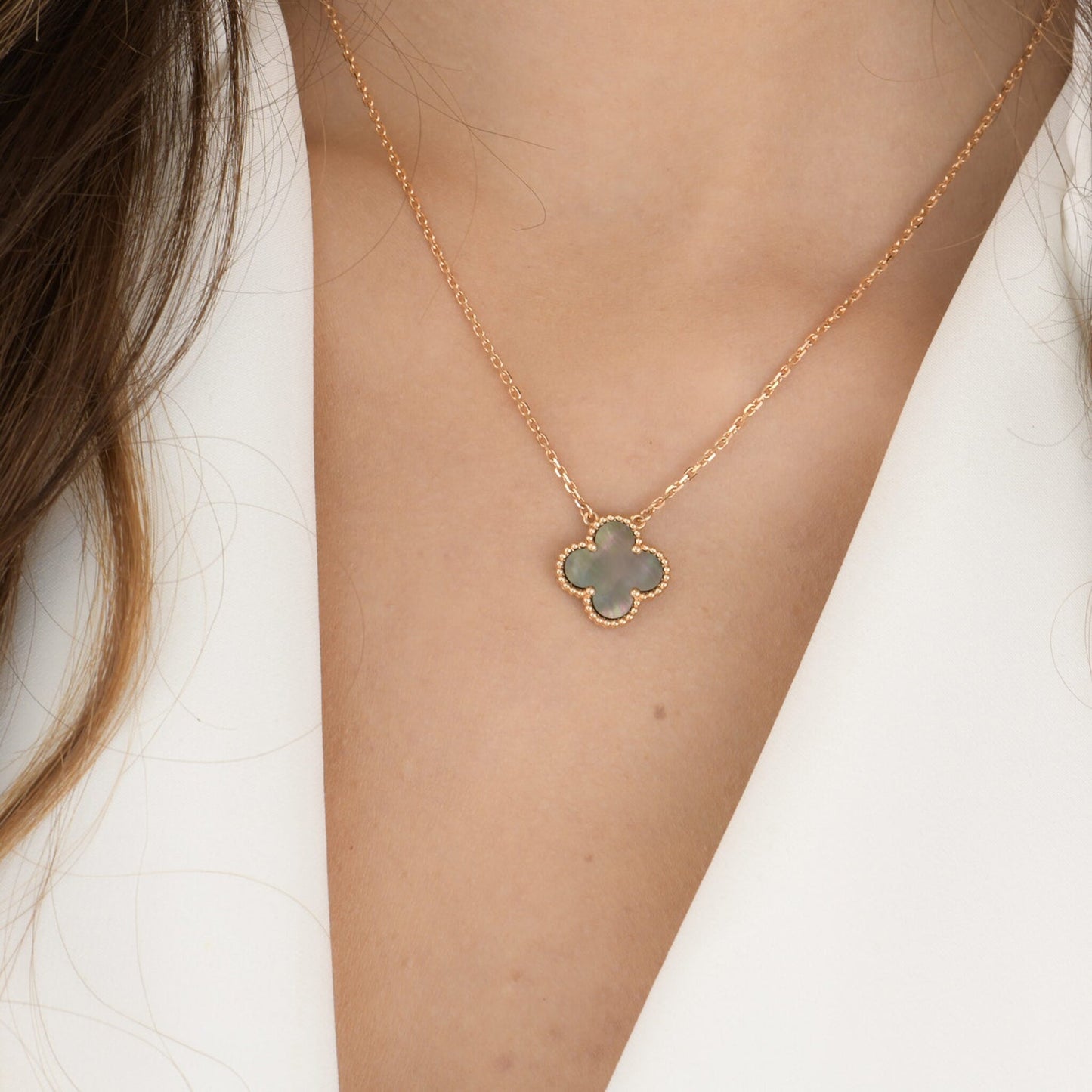 [：Polaidi Jewelry]CLOVER 15MM  GRAY MOTHER OF PEARL NECKLACE