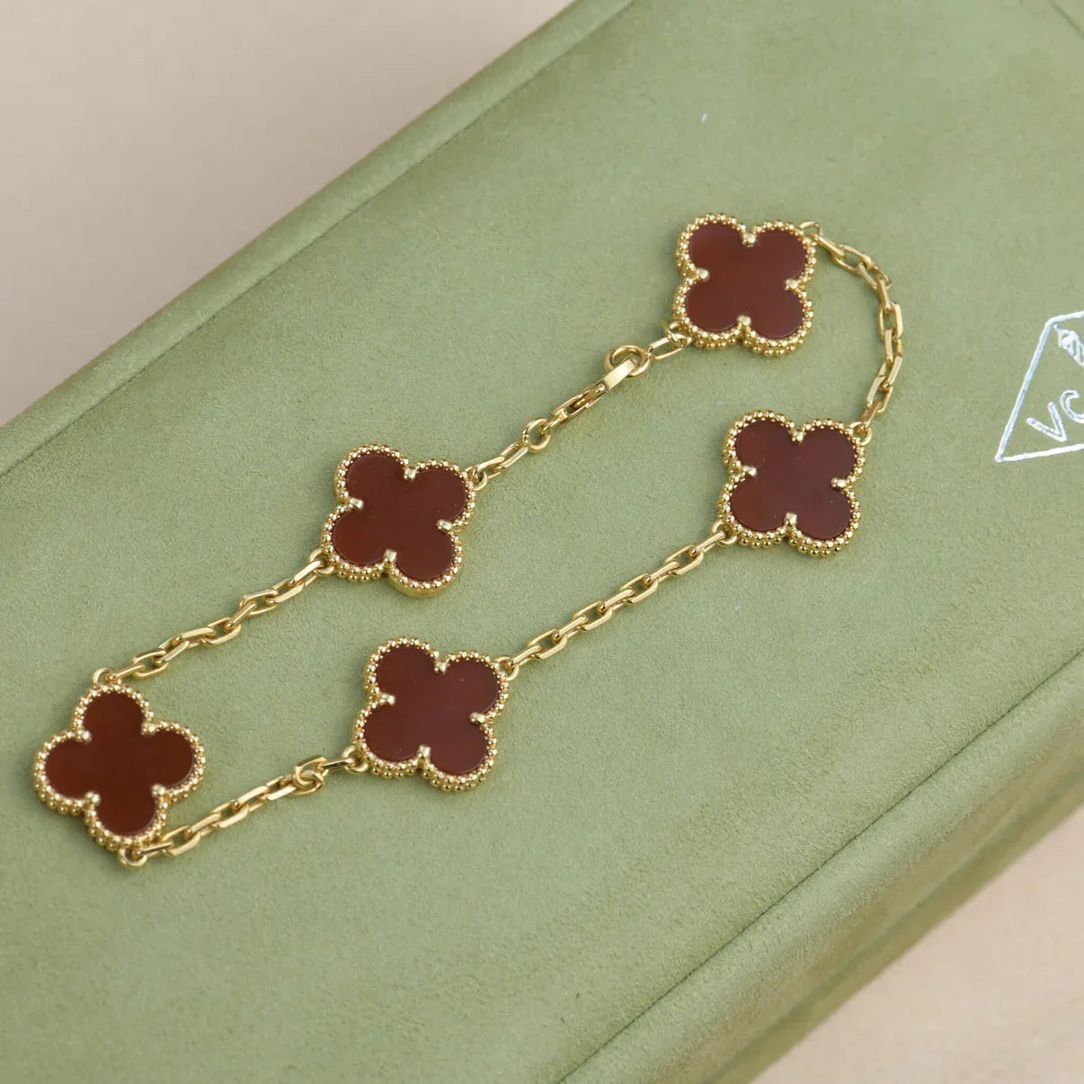 [Polaidi Jewelry] CLOVER 5 MOTIF RED CARNELIAN BRACELET COLLECTION