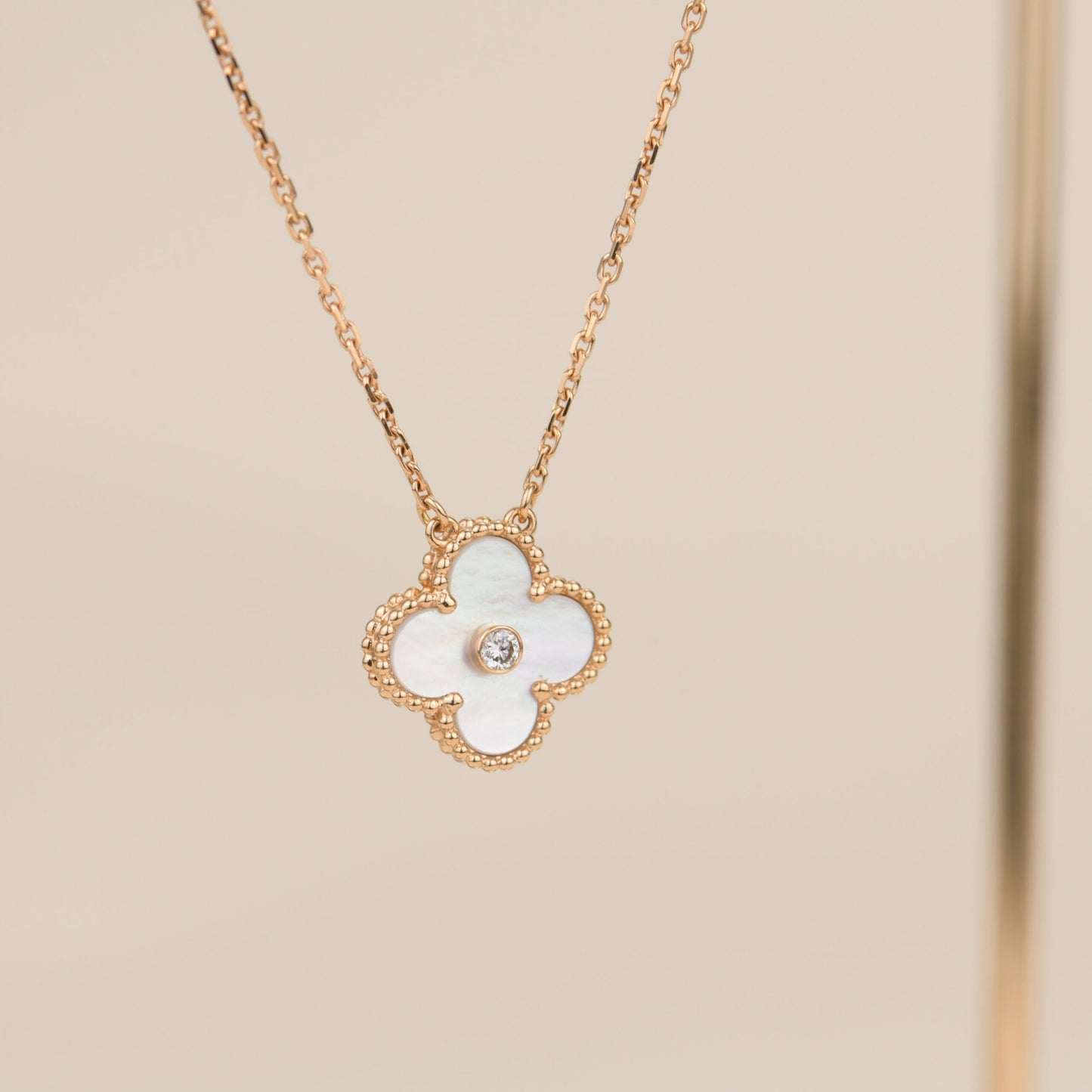 [：Polaidi Jewelry]CLOVER 15MM DIAMOND WHITE FRITILLARIA NECKLACE