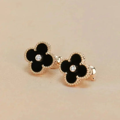 [Polaidi Jewelry]CLOVER MEDIUM 1 MOTIFS ONYX DIAMOND EARRINGS