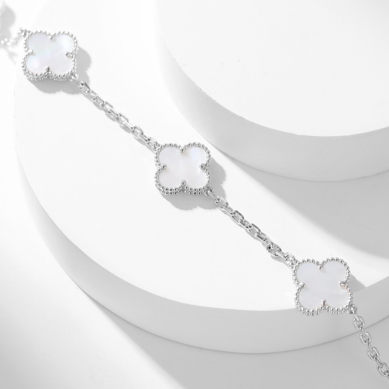 [：Polaidi Jewelry]CLOVER 10 MOTIFS WHITE MOTHER OF PEARL NECKLACE