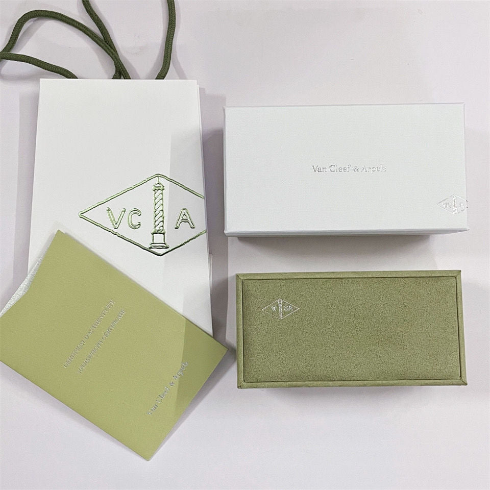 [POLAIDI] VA CLOVER BOX GIFT BAG
