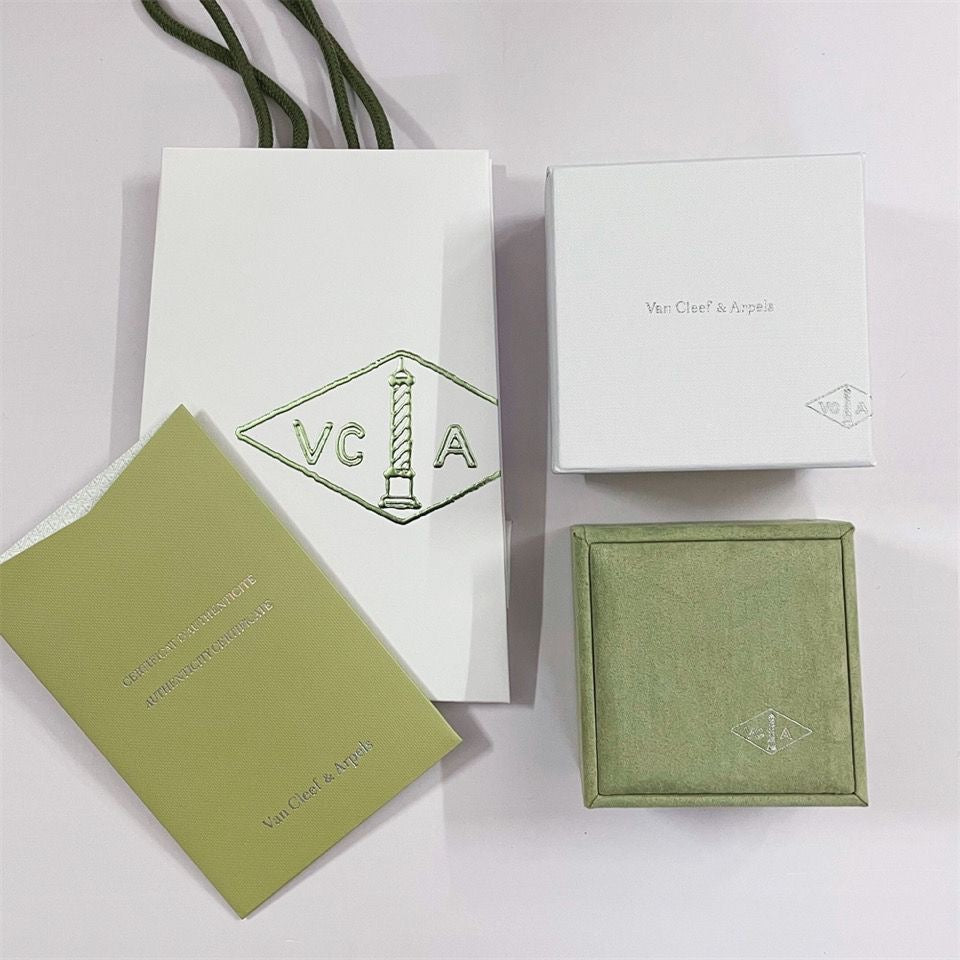 [POLAIDI] VA CLOVER BOX GIFT BAG