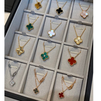[Polaidi Jewelry]CLOVER 15MM CARNELIAN SINGLE FLOWER NECKLACE