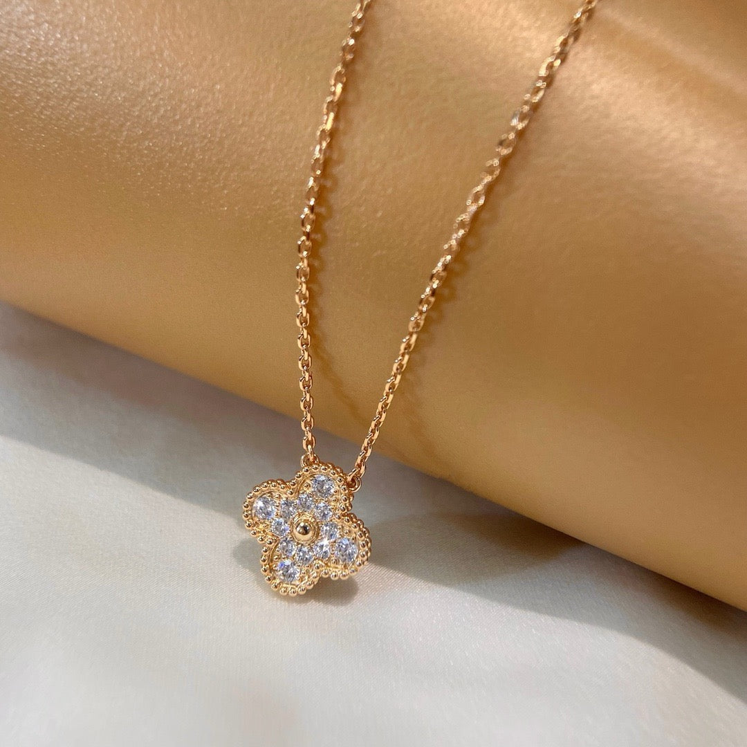 [Polaidi Jewelry]CLOVER 15MM DIAMOND SINGLE FLOWER NECKLACE