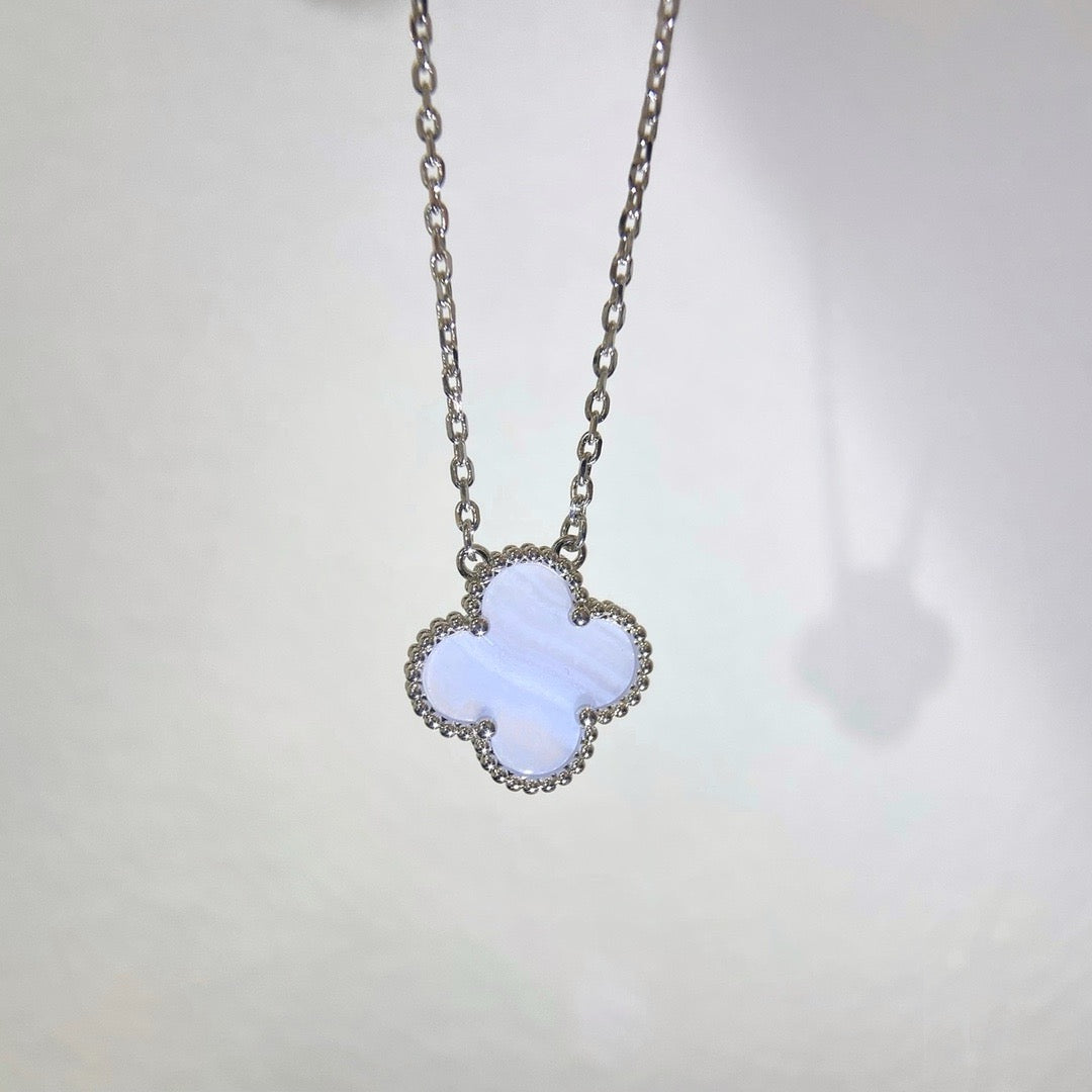 [Polaidi Jewelry]CLOVER 15MM BLUE CHALCEDONY NECKLACE SILVER