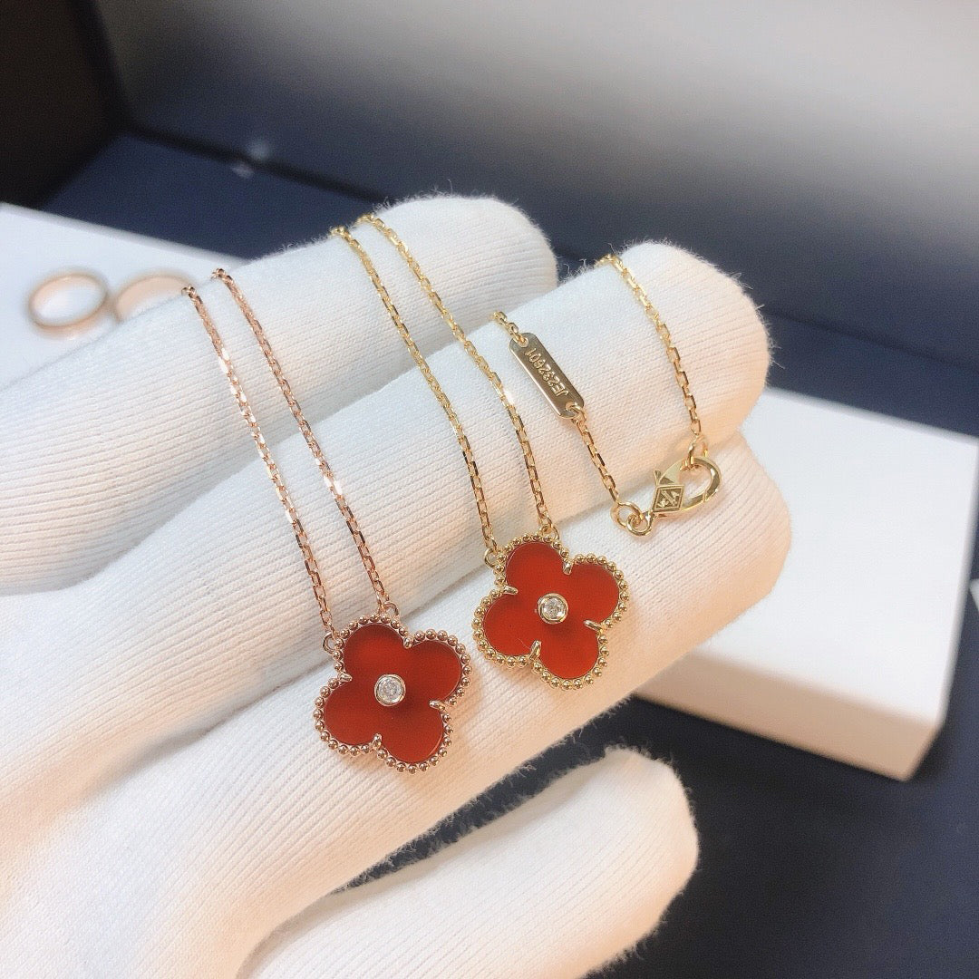 [Polaidi Jewelry]CLOVER 15MM DIAMOND CARNELIAN NECKLACE