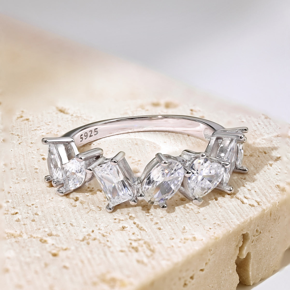 [Polaidi Jewelry]Delicate Multi Cut Ring
