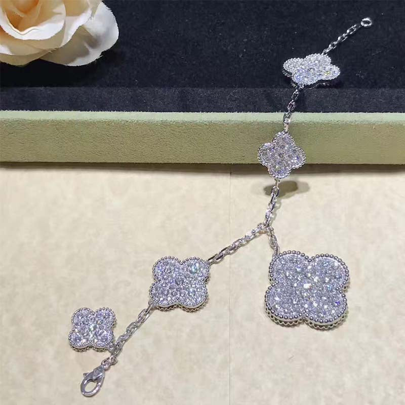 [：Polaidi Jewelry]CLOVER 6 MOTIFS SILVER DIAMOND BRACELET