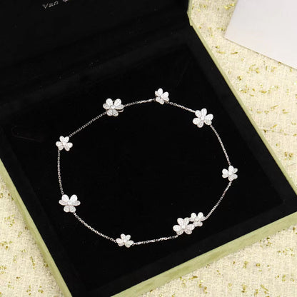 [：Polaidi Jewelry]FRIVOLE SILVER 9 FLOWERS NECKLACE