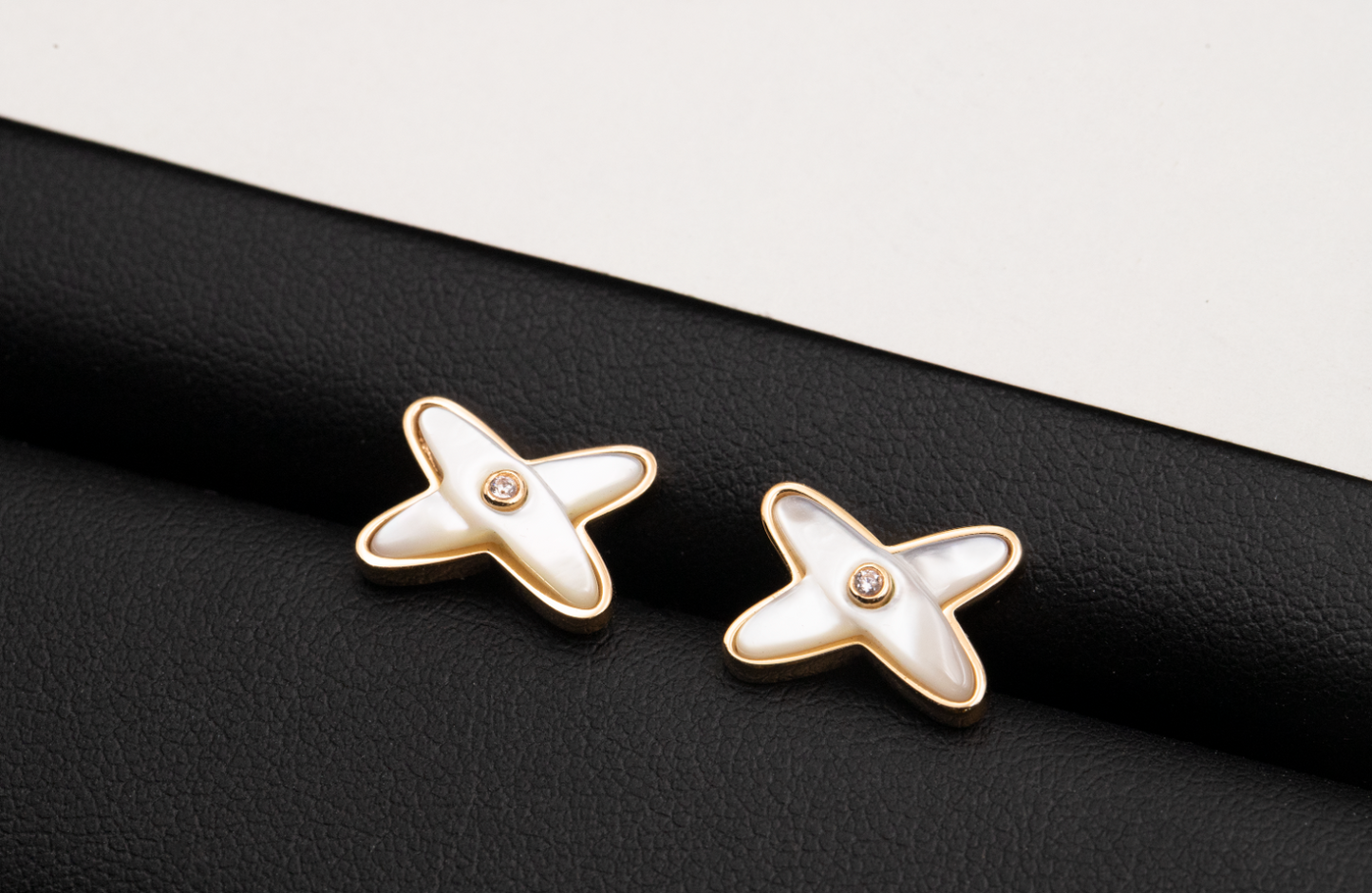 [Polaidi Jewelry]JEUX DE WHITE MOP ROSE GOLD DIAMOND EARRINGS