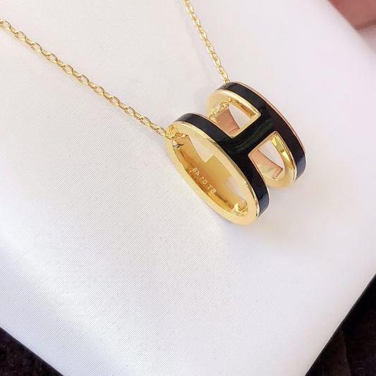 [Polaidi Jewelry]HM CLIC BLACK ENAMEL GOLD NECKLACE