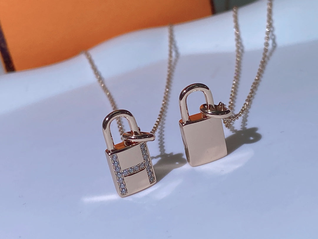 [：Polaidi Jewelry]HM ADVANCED NICHE LOCK HEAD NECKLACE DIAMONDS