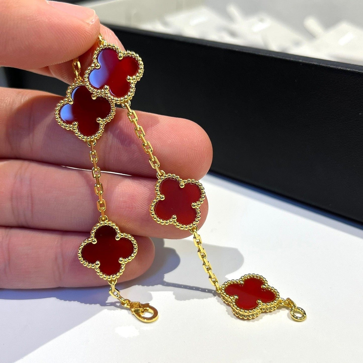 [：Polaidi Jewelry]CLOVER 5 MOTIFS RED AGATE  BRACELET