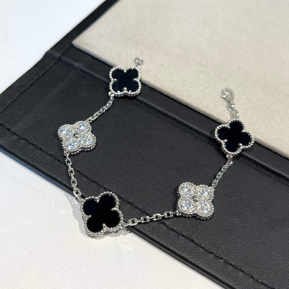 [Polaidi Jewelry] CLOVER 5 MOTIF ONYXS BRACELET COLLECTION