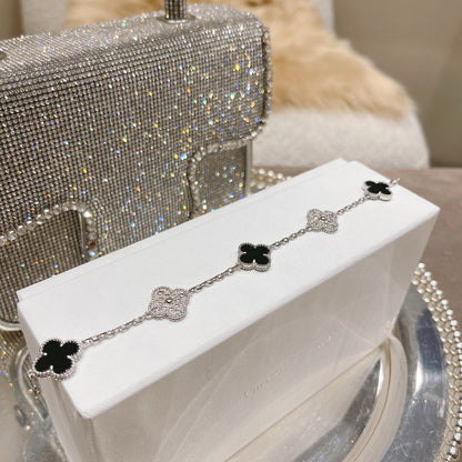 [Polaidi Jewelry] CLOVER 5 MOTIF ONYXS BRACELET COLLECTION