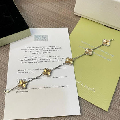 [：Polaidi Jewelry]CLOVER  5 MOTIFS  CHRISTMAS LIMITED EDITION BRACELET