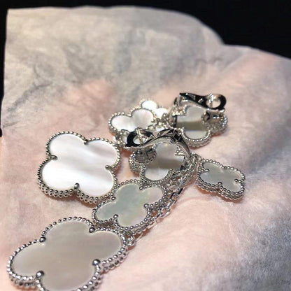 [：Polaidi Jewelry]クローバー イヤリング ホワイト マザーオブパール 4モチーフ シルバー