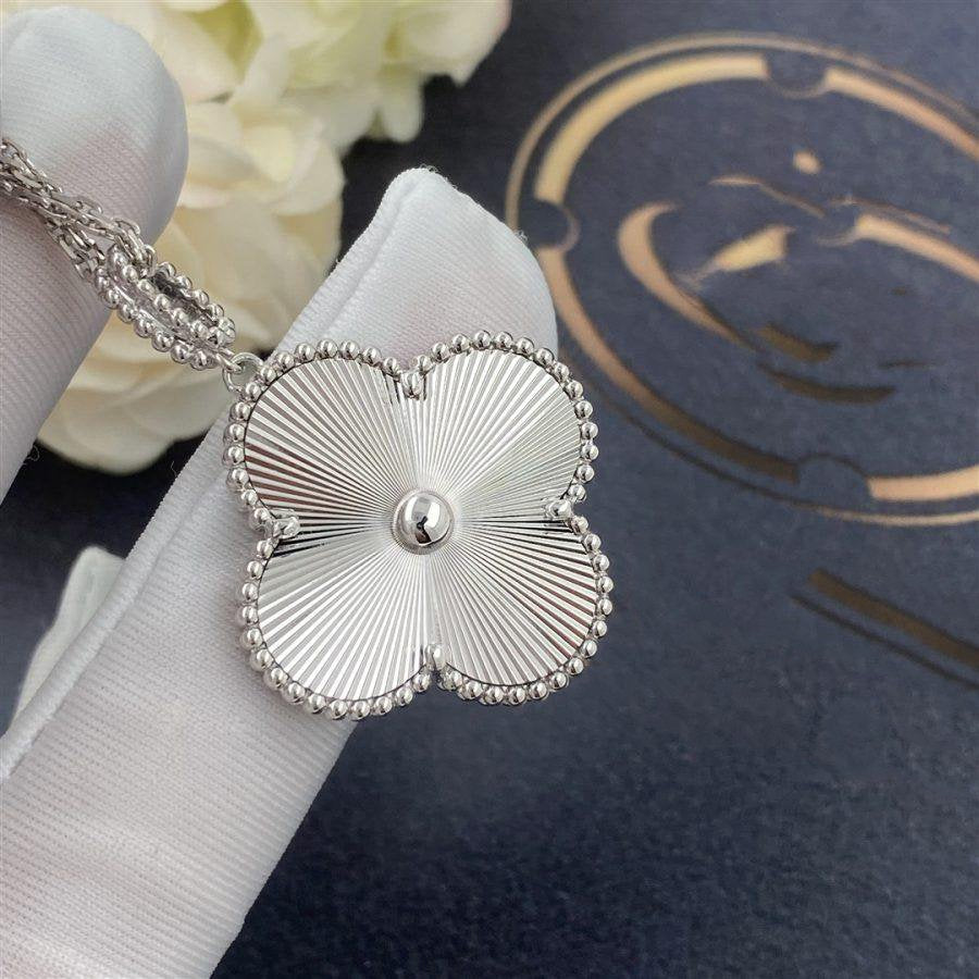 [：Polaidi Jewelry]CLOVER 25MM SILVER BIG CLOVER NECKLACE