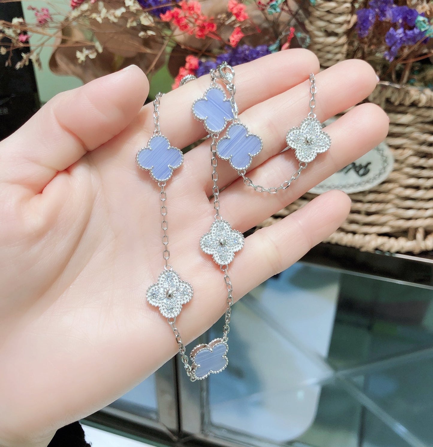 [Polaidi Jewelry]CLOVERS THE 10-MOTIFS CHALCEDONY DIAMONDS SILVER NECKLACE