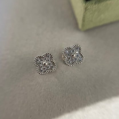 [Polaidi Jewelry]CLOVER MINI DIAMOND STUD EARRINGS
