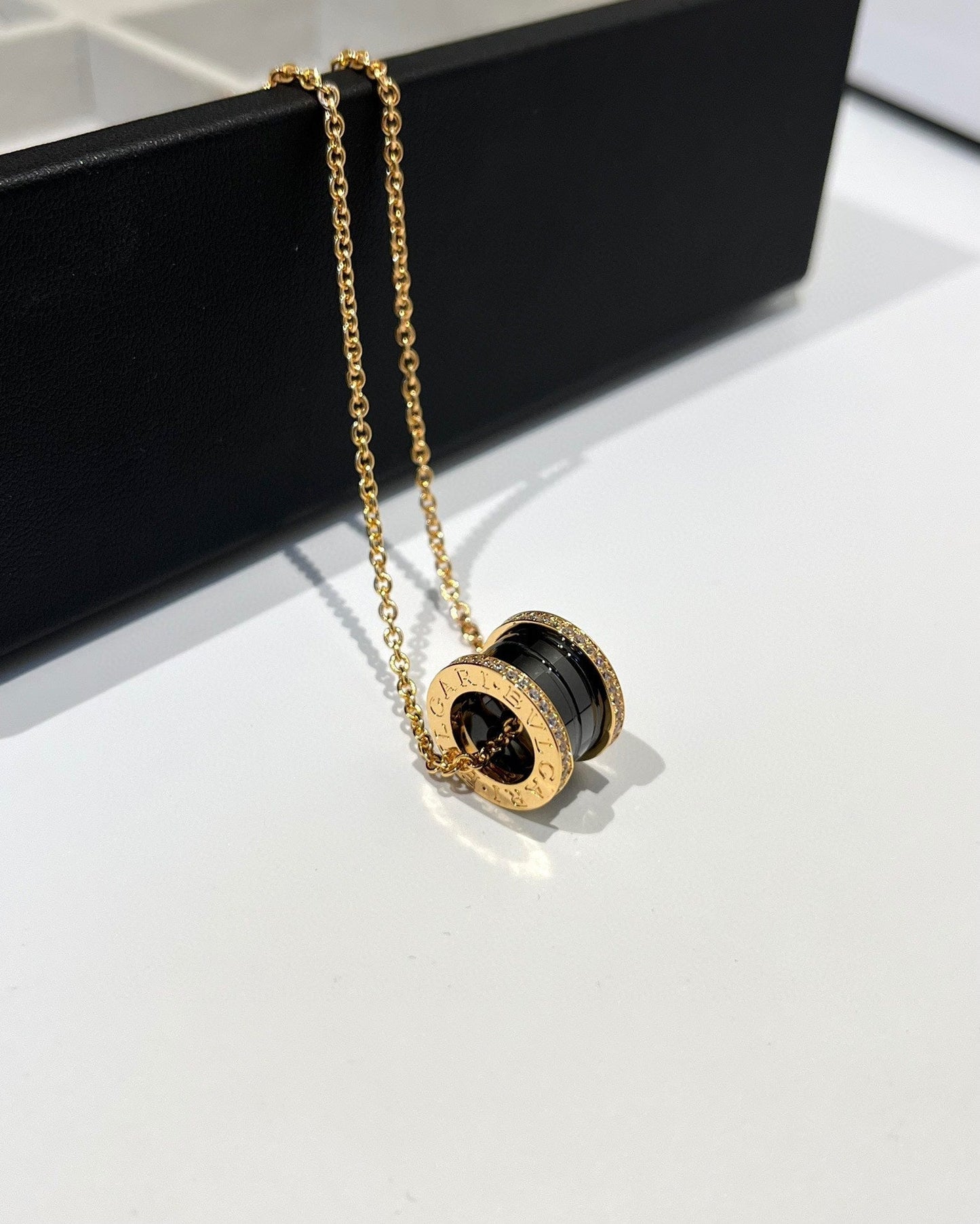 [Polaidi Jewelry]ZERO 1 BLACK CERAMIC DIAMOND PINK GOLD NECKLACE