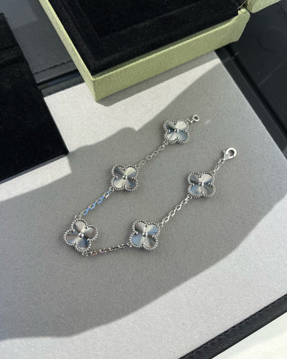 [Polaidi Jewelry] CLOVER 5 MOTIF LASER BRACELET COLLECTION